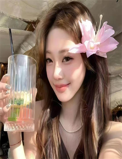 【专业影评】专业影视分析师带你了解《云城炸鸡，请君入瓮》的文化内涵与社会意义